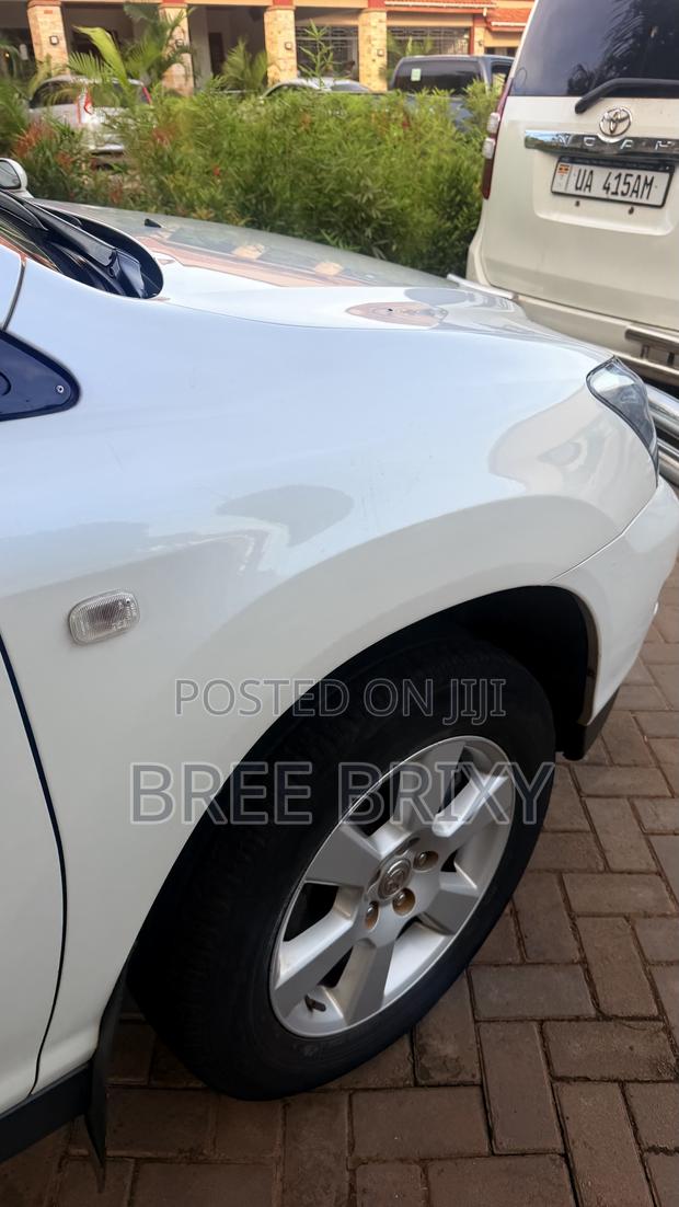 Toyota Harrier 2012 White