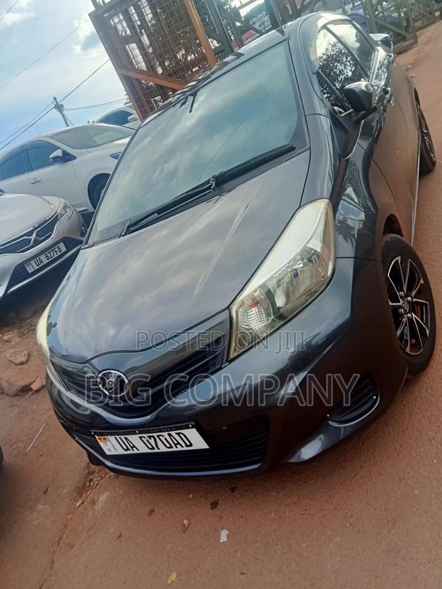 Toyota Vitz 1.3 AWD 3dr 2012 Maroon