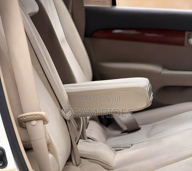 Toyota Land Cruiser Prado 2.7 i 2010 White