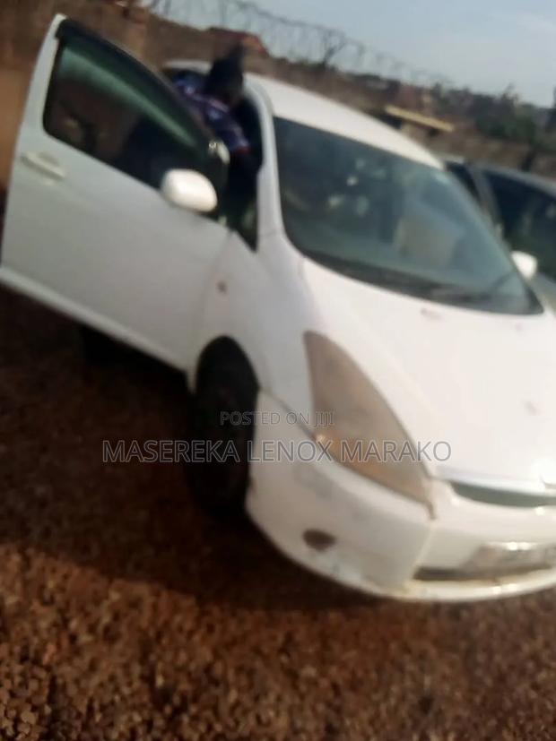 Toyota Wish 2007 White