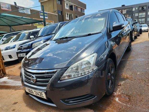 Nissan Sentra 2015 Gray