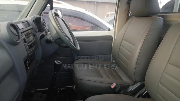 Toyota Land Cruiser 2010 White