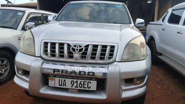 Toyota Land Cruiser Prado 2007 Silver