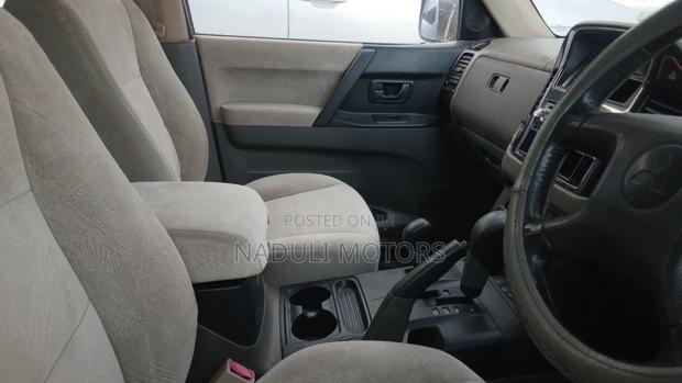 Mitsubishi Pajero 2006 White