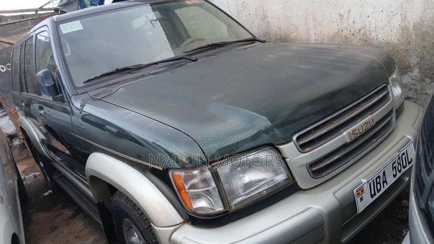 Isuzu Trooper 2002 Green