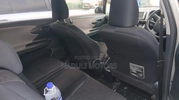 Toyota Wish 2010