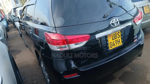 Toyota Wish 2010 Black