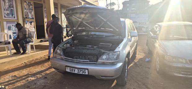 Toyota Harrier 2001 Silver
