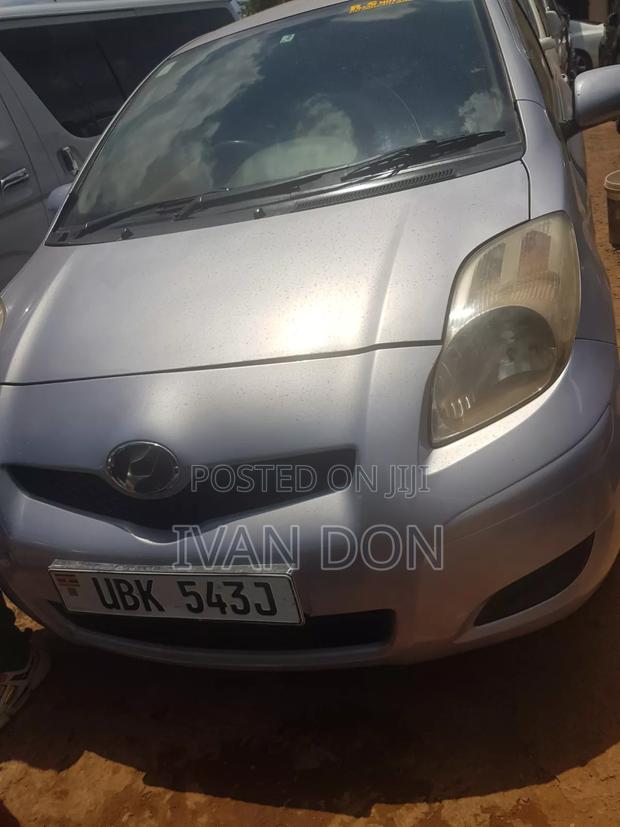 Toyota Vitz 1.0 FWD 3dr 2008 Gray