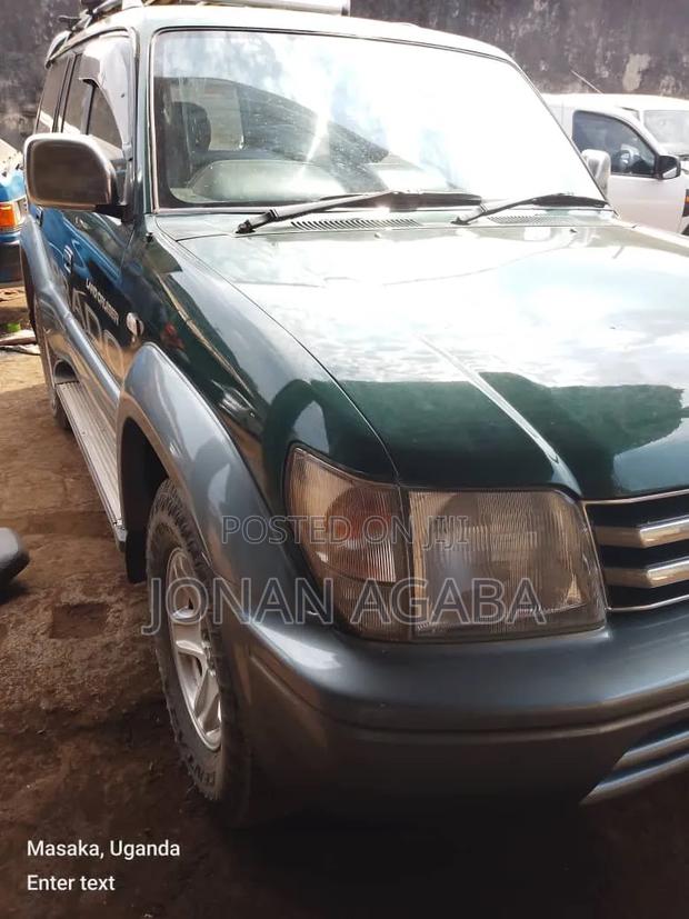 Toyota Land Cruiser Prado 2002 Green