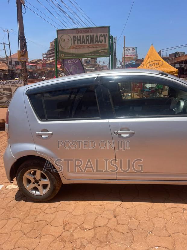 Toyota Passo 2007 Silver