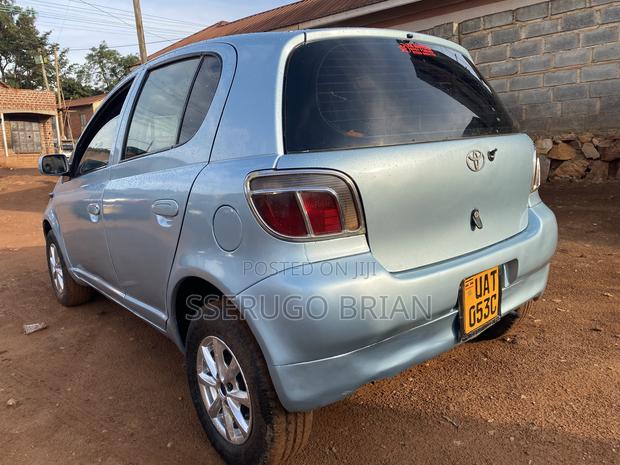 Toyota Vitz 2008 Gray