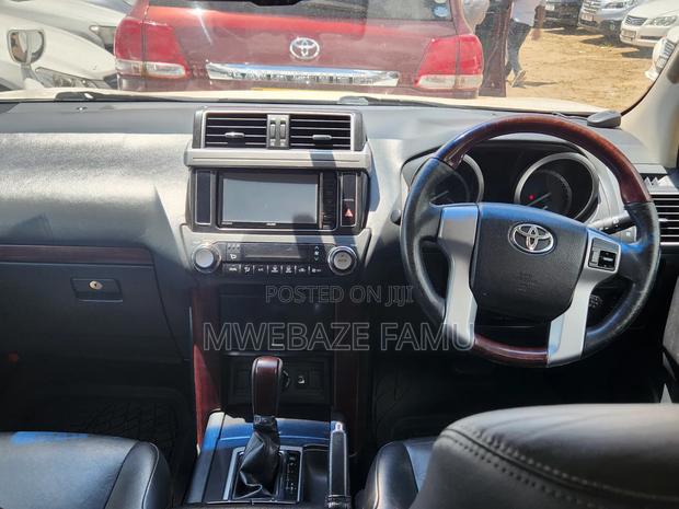 Toyota Land Cruiser Prado 2015
