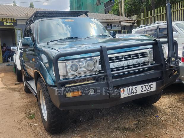 Toyota Land Cruiser 2006 Green