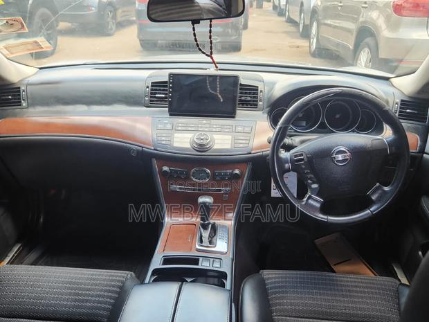 Nissan Fuga 2007