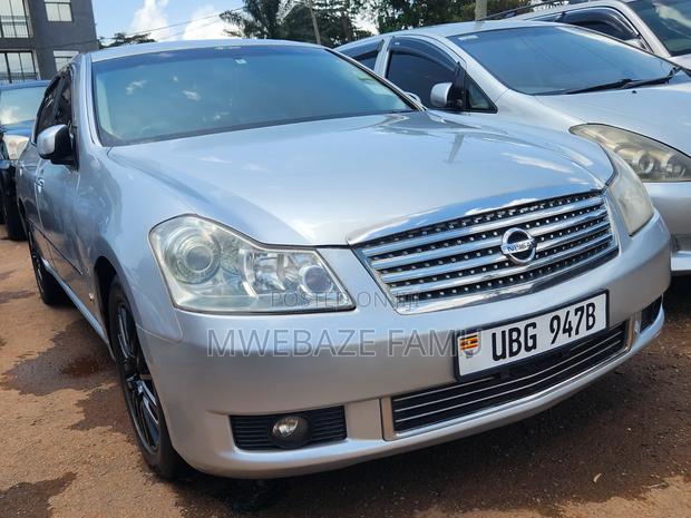 Nissan Fuga 2007