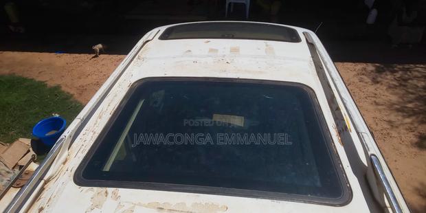 Toyota LiteAce Noah 1999 White