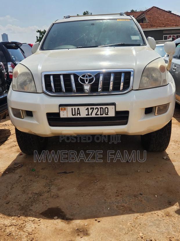 Toyota Land Cruiser Prado 2009 White