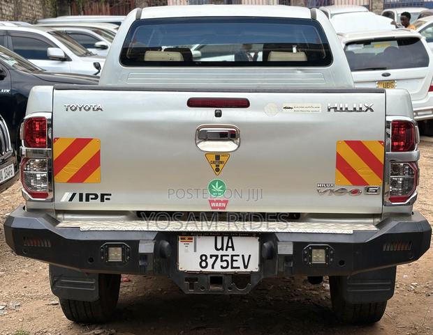 Toyota Hilux 3.0 D-4D Double Cab 4x4 Raider 2007 Silver