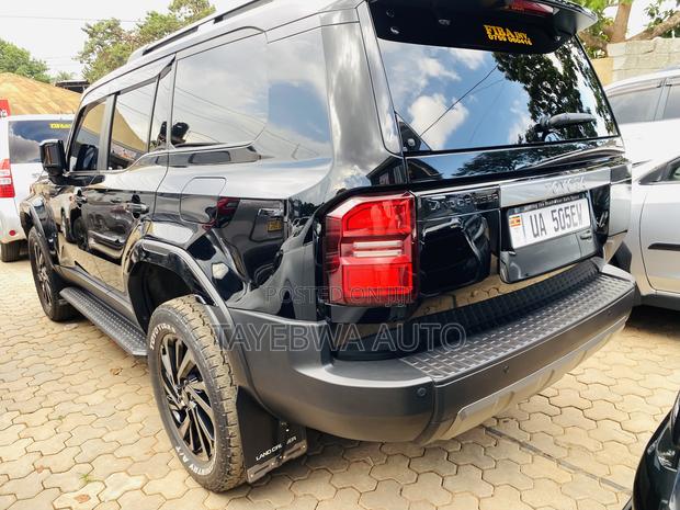 Toyota Land Cruiser Prado 2024 Black