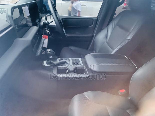 Toyota Land Cruiser Prado 2024 Black