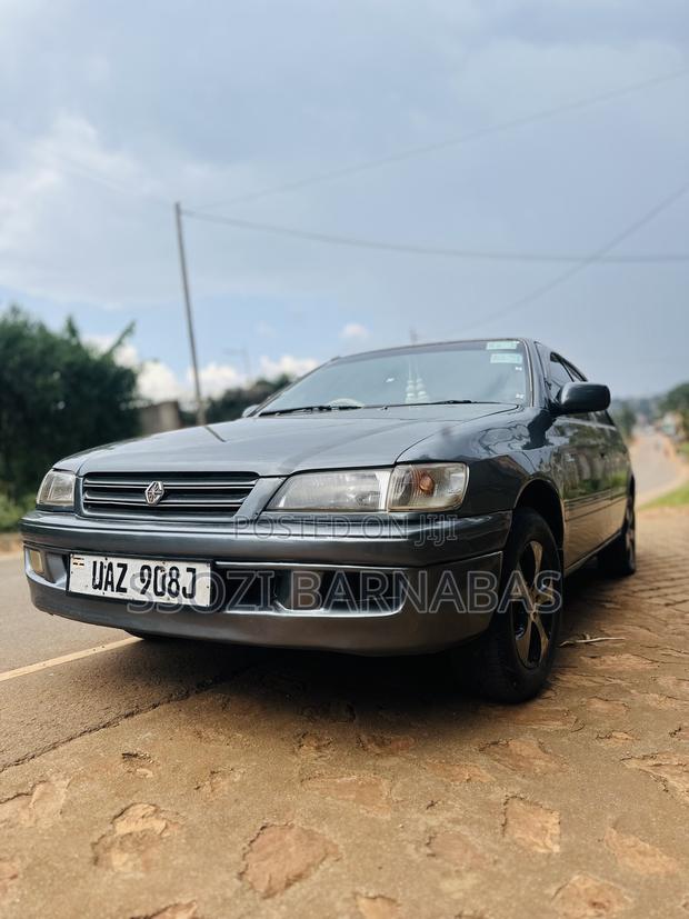 Toyota Corona Premio 1998