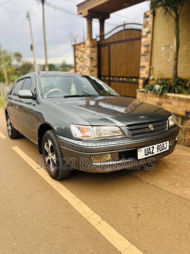 Toyota Corona Premio 1998