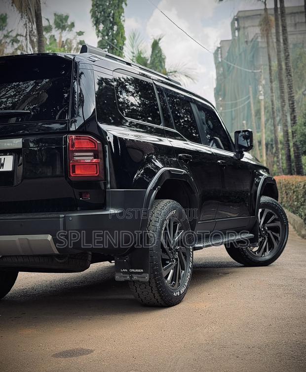 Toyota Land Cruiser Prado 2024 Black