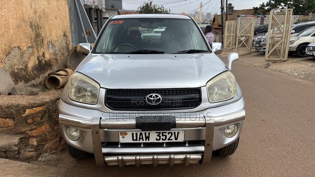 Toyota RAV4 Automatic 2003 Silver