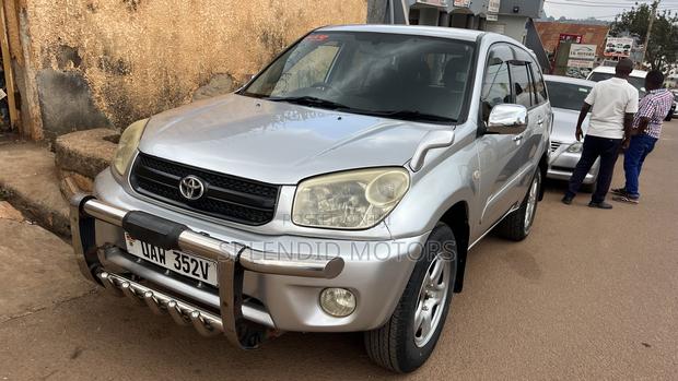 Toyota RAV4 Automatic 2003 Silver