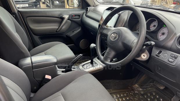 Toyota RAV4 Automatic 2003 Silver