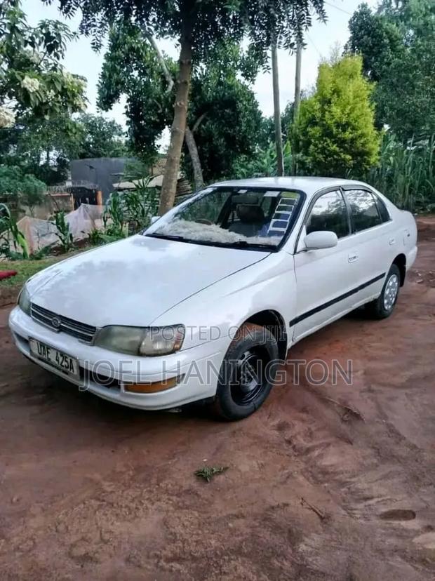 Toyota Corsa 2001 White