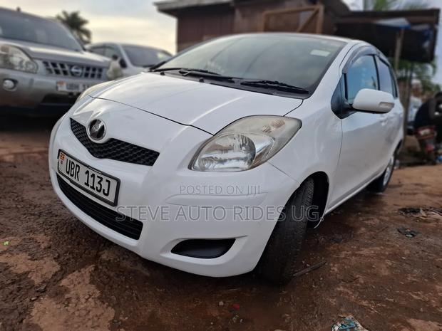 Toyota Vitz 2008 White