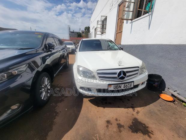 Mercedes-Benz C200 2016 White