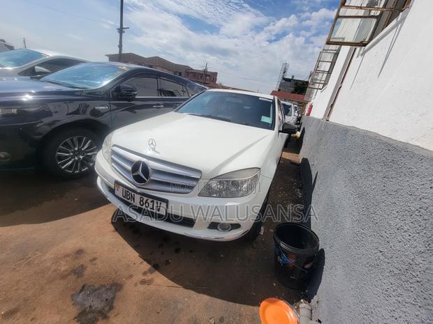 Mercedes-Benz C200 2016 White