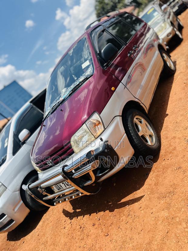 Toyota LiteAce Noah 1998 Maroon
