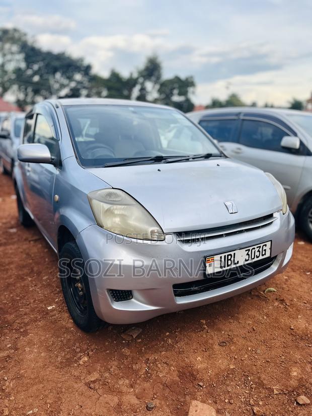 Toyota Passo 2006