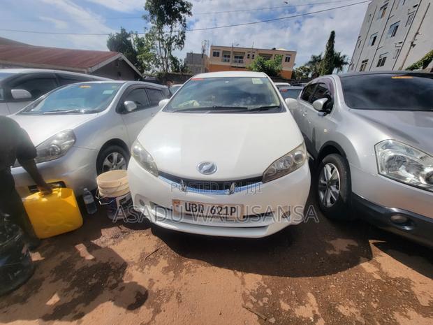 Toyota Wish 2010 White