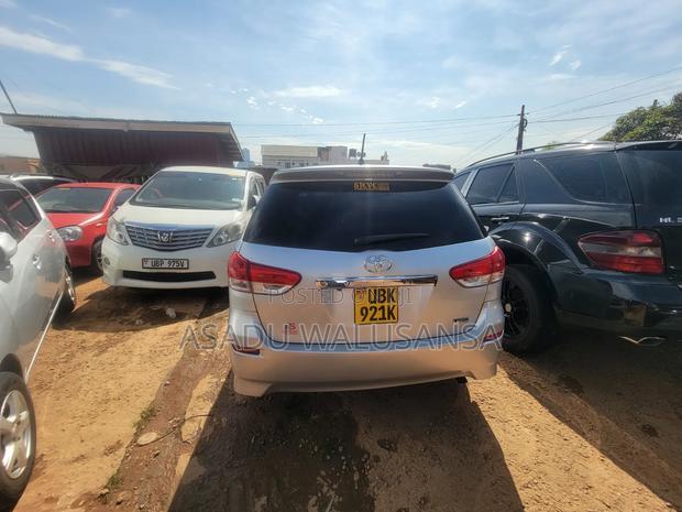 Toyota Wish 2010 Silver