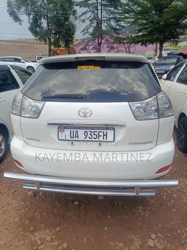 Toyota Harrier 2.4 2009 White