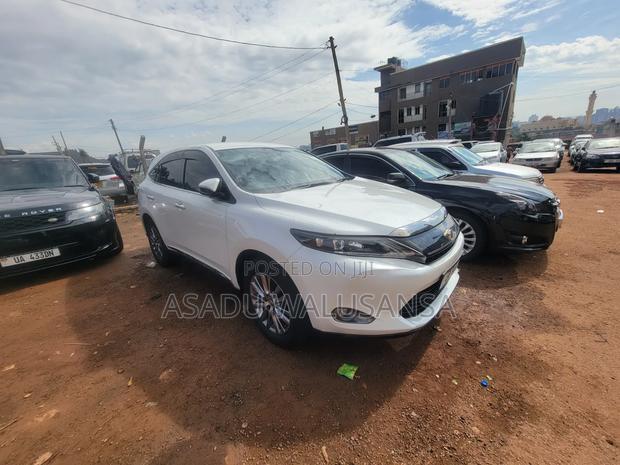 Toyota Harrier 2016 White