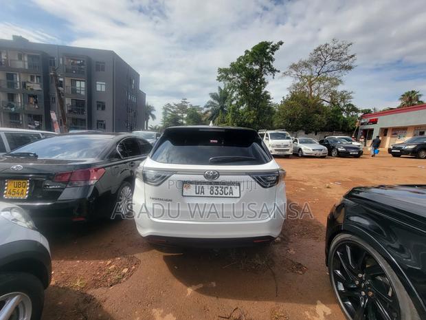 Toyota Harrier 2016 White