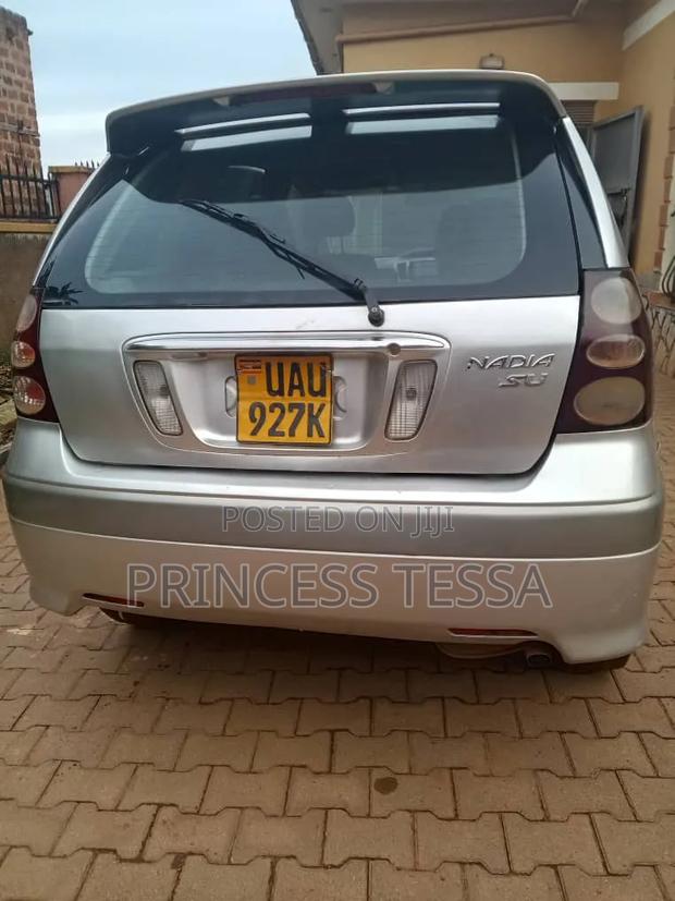 Toyota Nadia 2.0 135hp AWD 1999 Silver