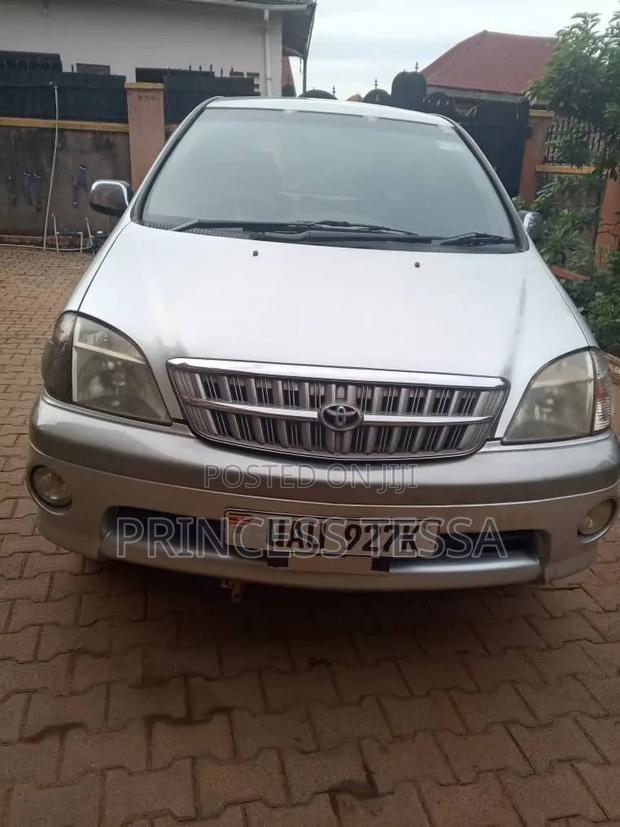 Toyota Nadia 2.0 135hp AWD 1999 Silver