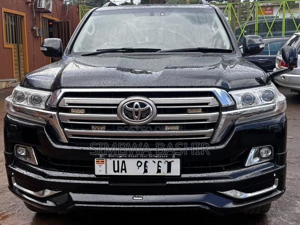 Toyota Land Cruiser 2018 Black