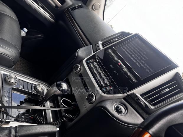 Toyota Land Cruiser 2018 Black