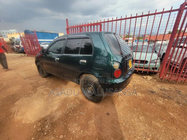 Toyota Starlet 2000 Green