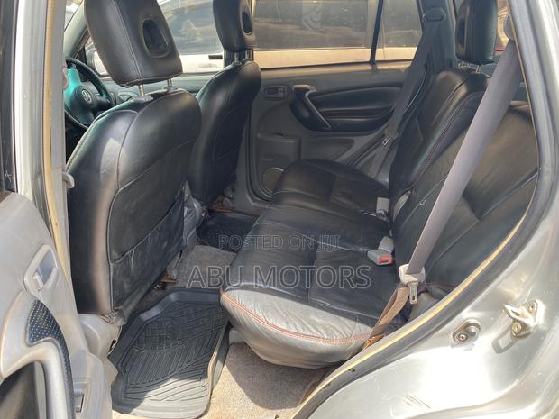 Toyota RAV4 2002 Silver