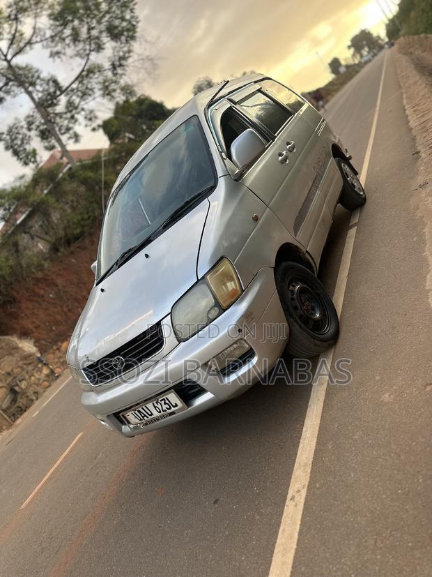 Toyota LiteAce Noah 1997 Silver