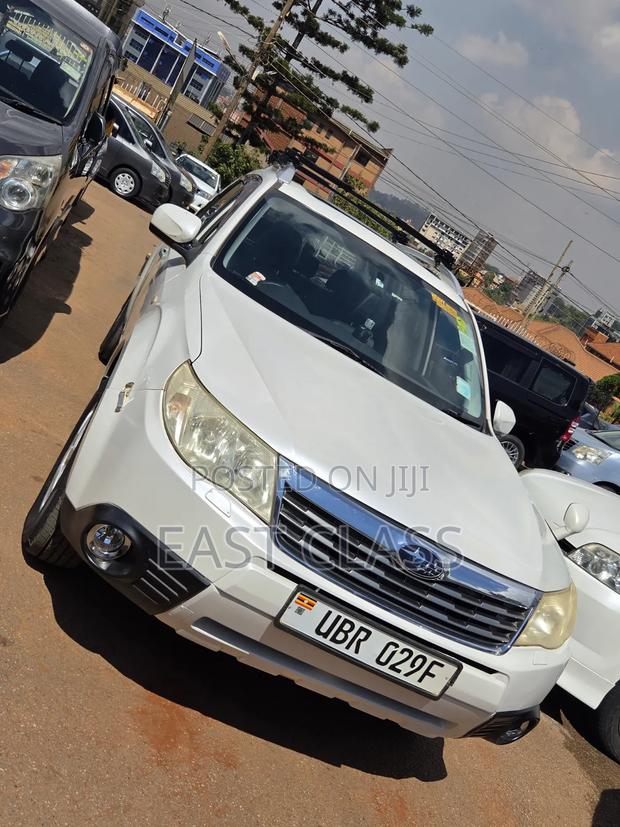 Subaru Forester 2010 White